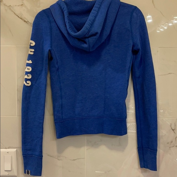 🌑 Gilly Hicks Fleece Lined Zip Up Sweatshirt - Picture 3 of 3